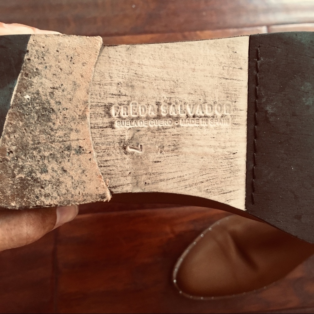 Freda Salvador "Strong" Chelsea Boots - Picture 8 of 8